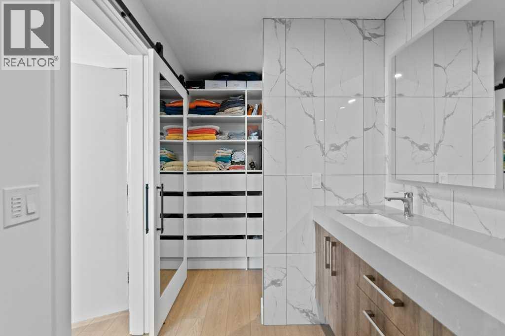 Single Family House for Sale in   Centre Avenue NE Bridgeland/Riverside Calgary 