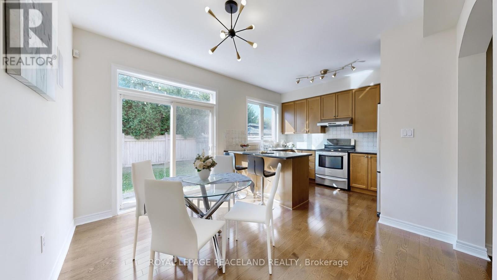 Single Family House for Sale in  WESTOLIVIA TRAIL Vaughan (Patterson) 