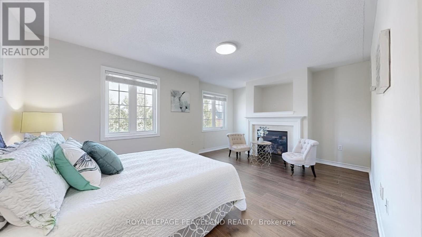 Single Family House for Sale in  WESTOLIVIA TRAIL Vaughan (Patterson) 