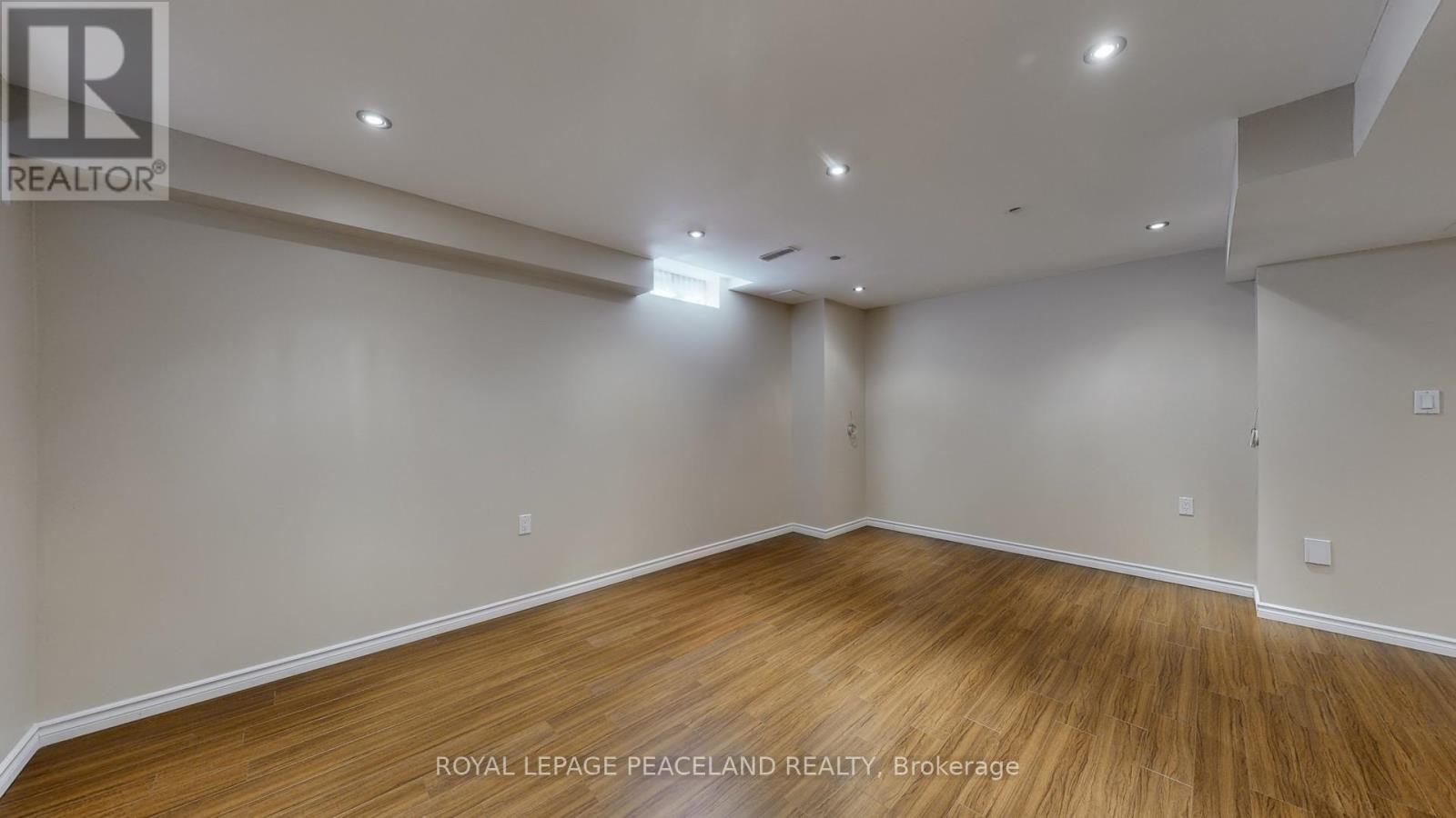 Single Family House for Sale in  WESTOLIVIA TRAIL Vaughan (Patterson) 