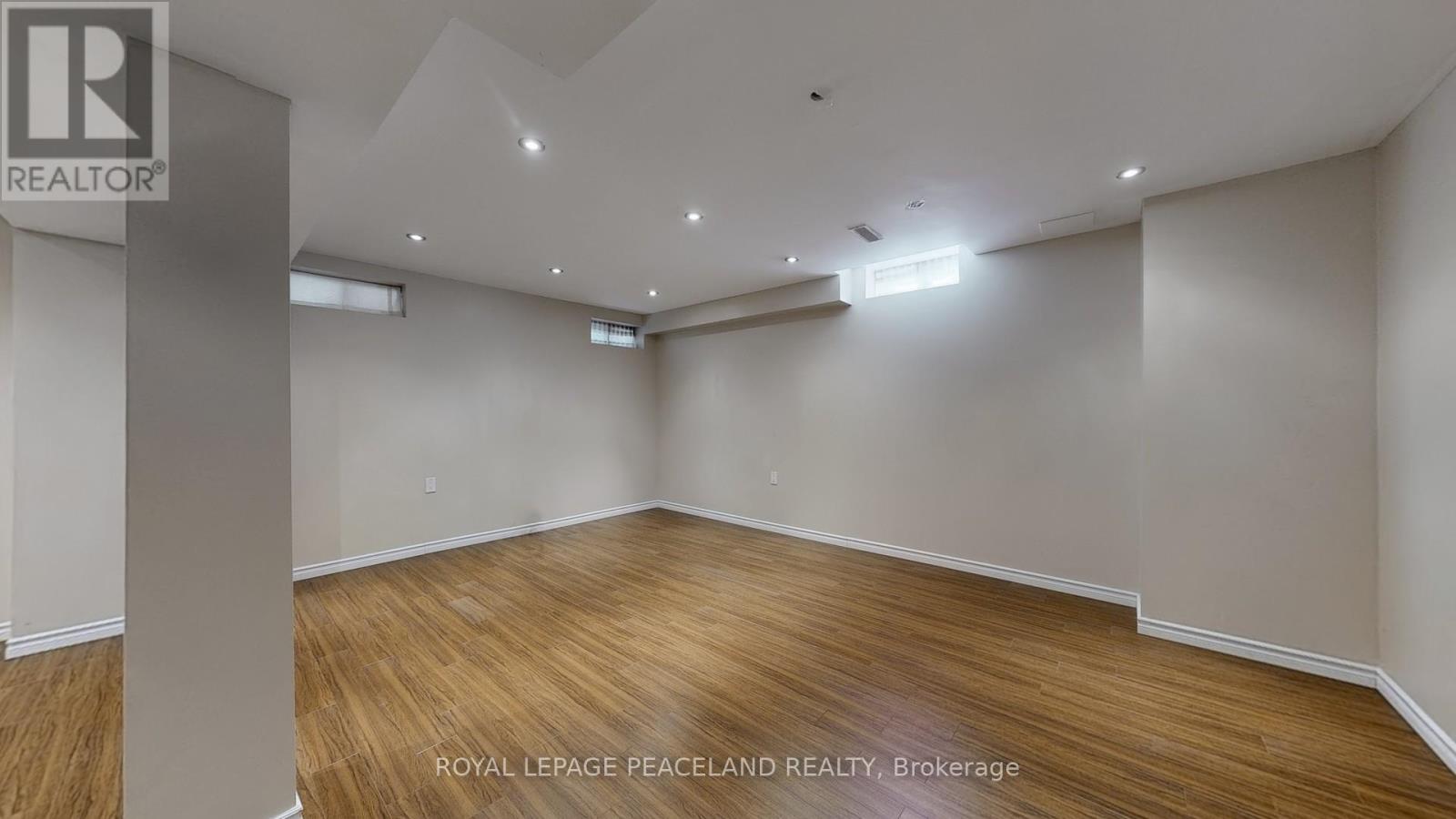 Single Family House for Sale in  WESTOLIVIA TRAIL Vaughan (Patterson) 