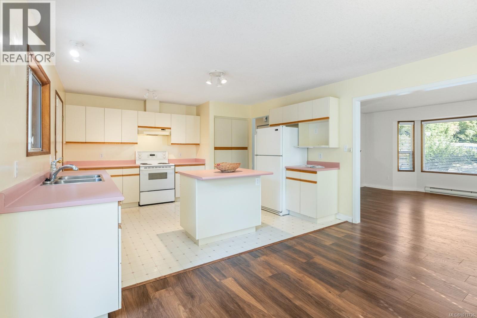 3300 Tyerman Pl, Cobble Hill