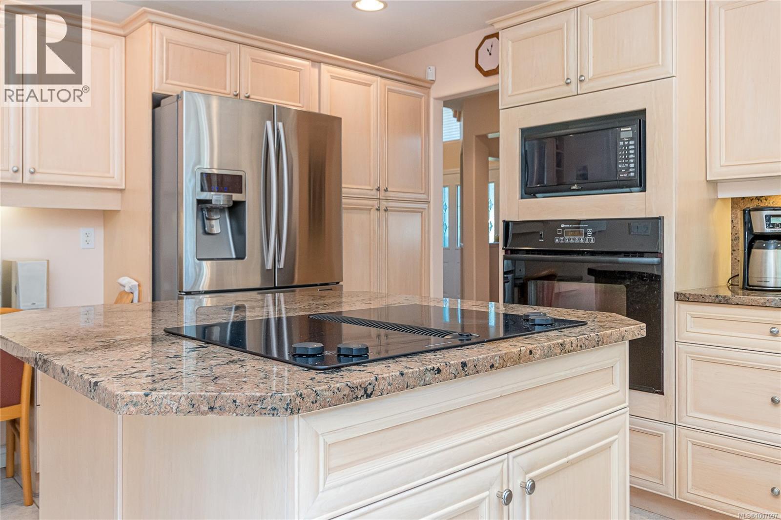 630 Morningstar Dr, Parksville