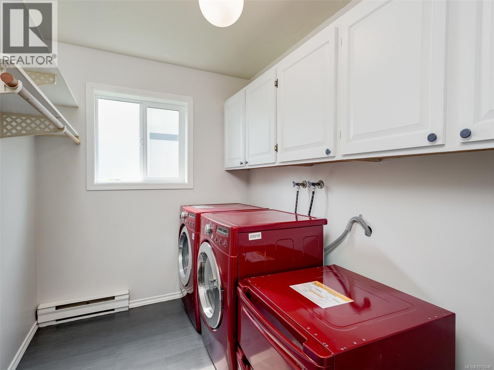  2567 Wilcox Terrace, Central Saanich