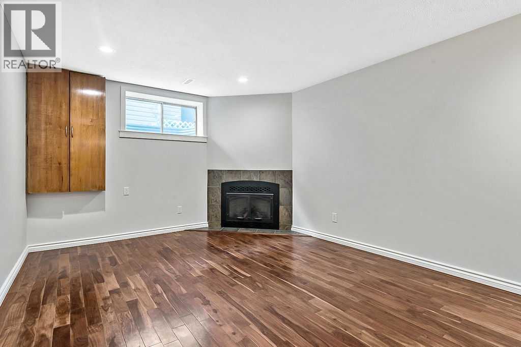 Single Family House for Sale in  Chaparral Street SE Chaparral Calgary 