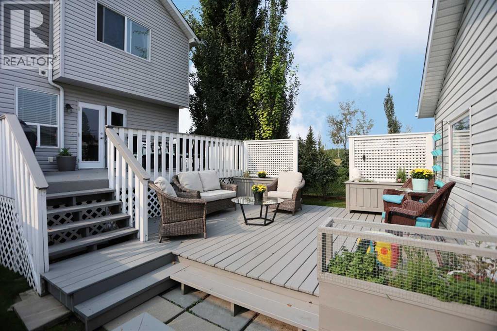 Single Family House for Sale in  Citadel Vista Green NW Citadel Calgary 