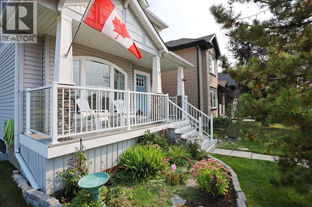 Single Family House for Sale in  Citadel Vista Green NW Citadel Calgary 