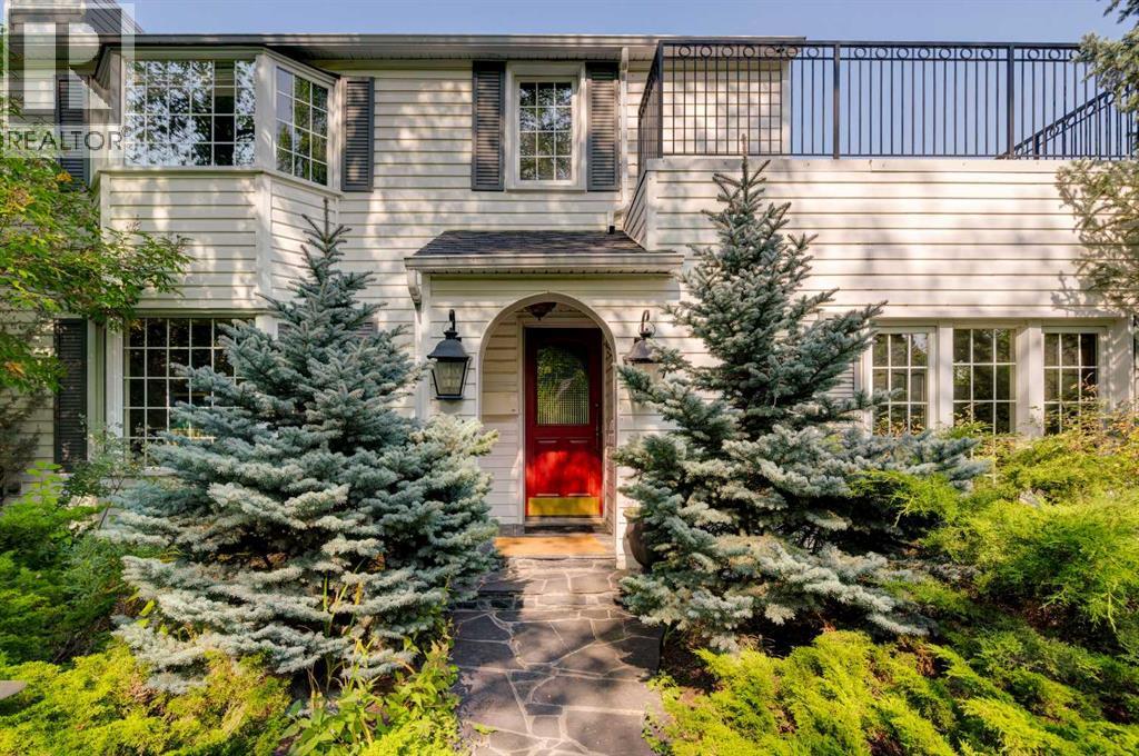 1332 Frontenac Avenue SW, Calgary, Alberta