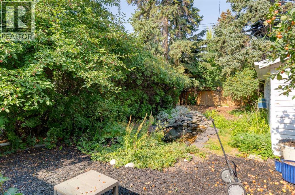 Single Family House for Sale in  Frontenac Avenue SW Upper Mount Royal Calgary 