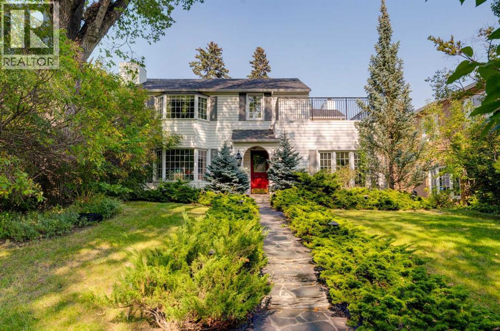 Single Family House for Sale in  Frontenac Avenue SW Upper Mount Royal Calgary 