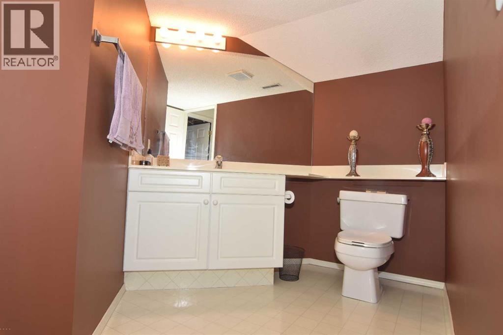 Single Family House for Sale in  Mt Mckenzie Drive SE McKenzie Lake Calgary 