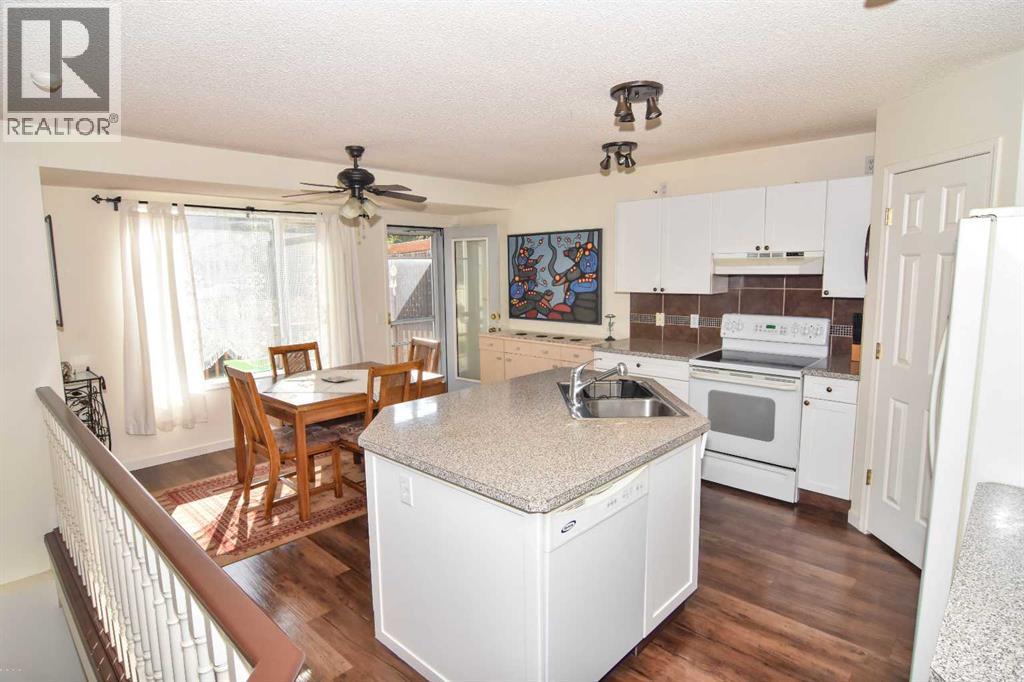 Single Family House for Sale in  Mt Mckenzie Drive SE McKenzie Lake Calgary 