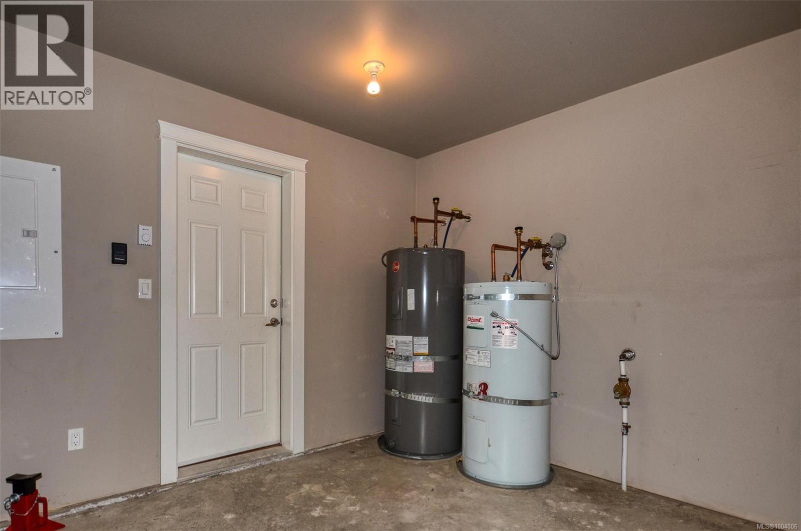3307 Merlin Rd, Langford
