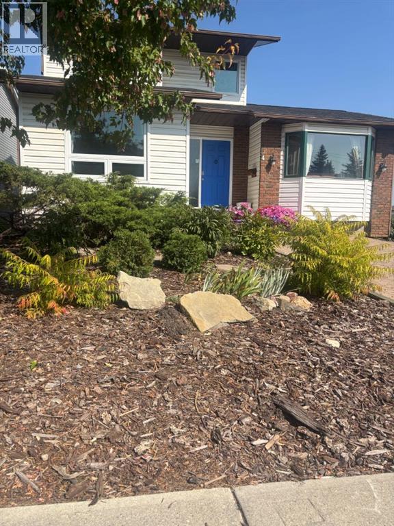 Single Family House for Sale in  Beddington Way NE Beddington Heights Calgary 