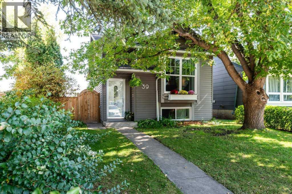 39 Shawglen Place SW, Calgary, Alberta