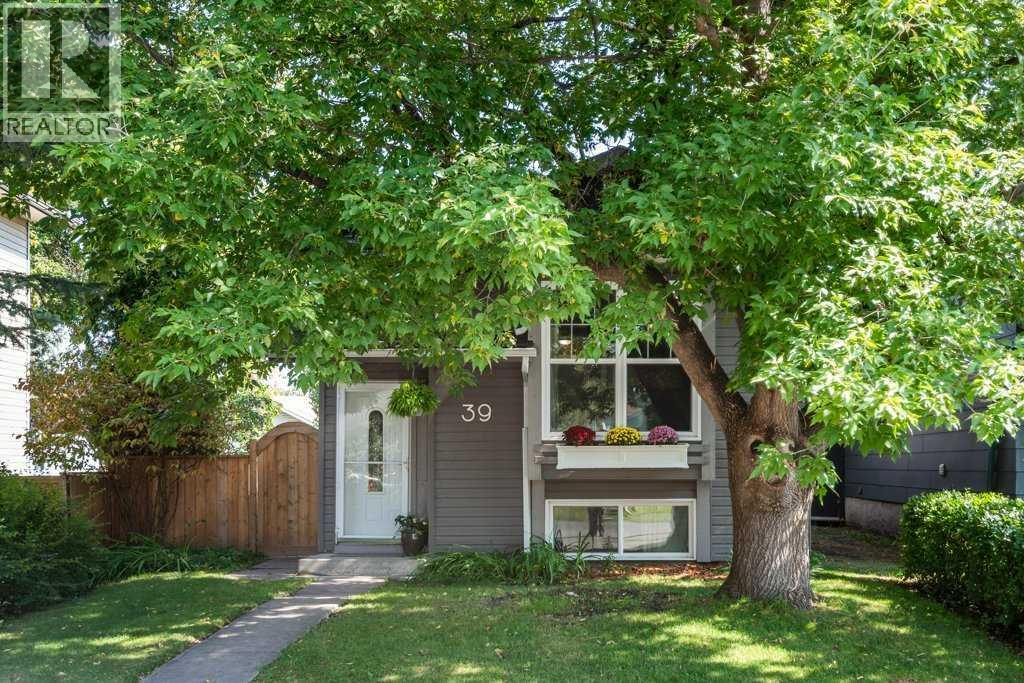 Single Family House Bi-level for Sale in  Shawglen Place SW Shawnessy Calgary 