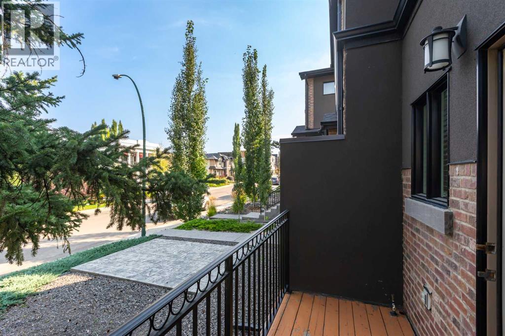 Single Family House for Sale in   Avenue SW Altadore Calgary 