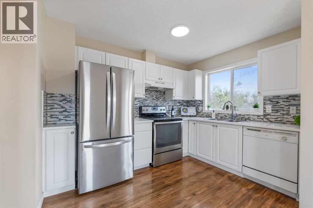 4 Citadel Point NW, Calgary, Alberta