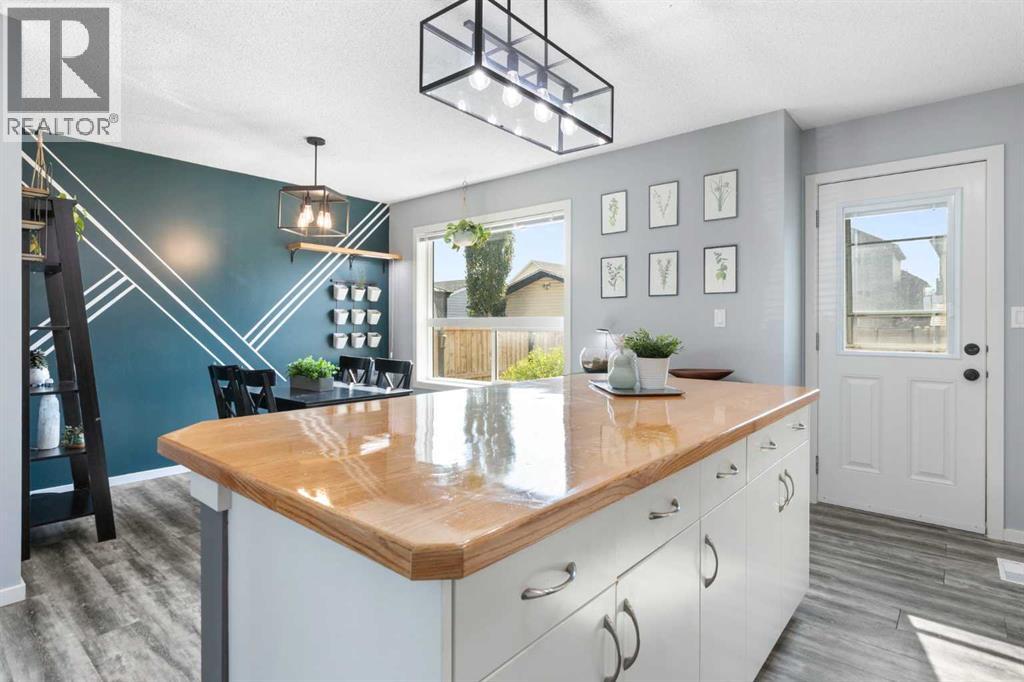 Single Family House for Sale in  Citadel Acres Close NW Citadel Calgary 