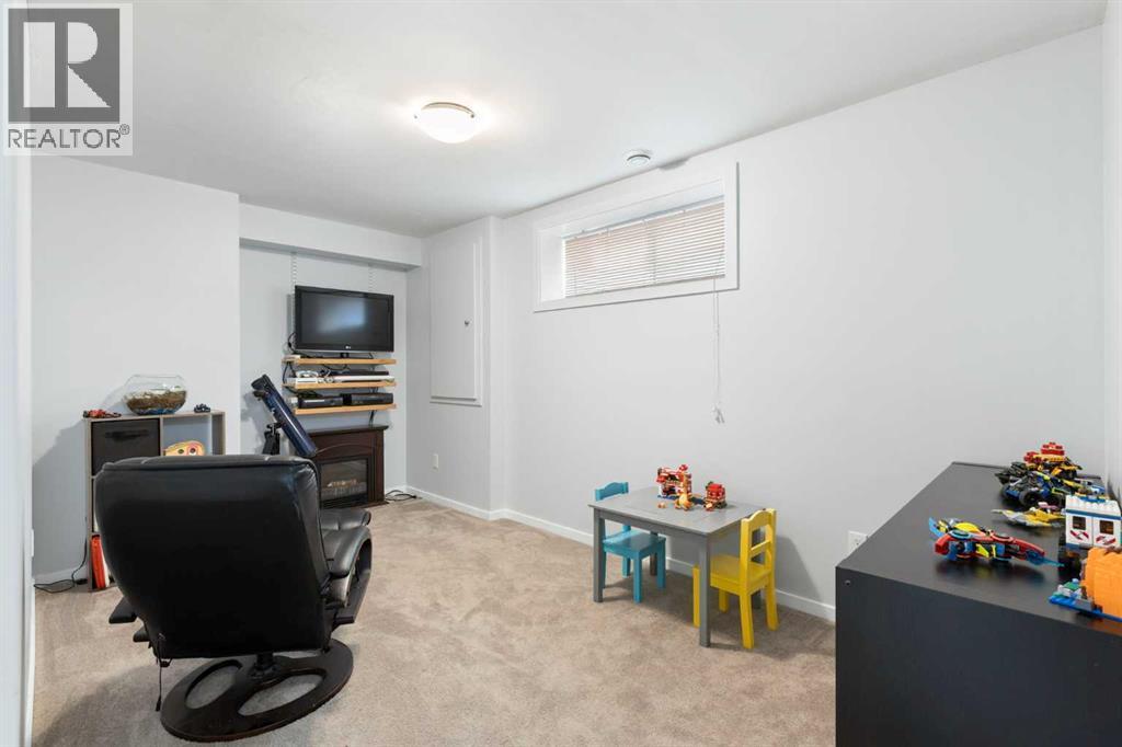 Single Family House for Sale in  Citadel Acres Close NW Citadel Calgary 