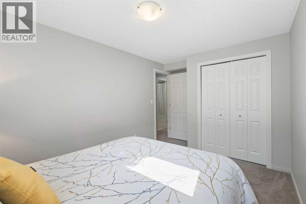 Single Family House for Sale in  Citadel Acres Close NW Citadel Calgary 