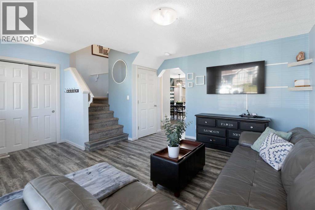 Single Family House for Sale in  Citadel Acres Close NW Citadel Calgary 