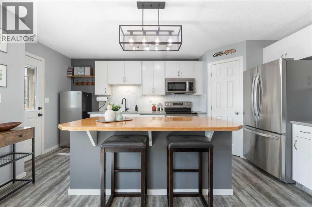 Single Family House for Sale in  Citadel Acres Close NW Citadel Calgary 