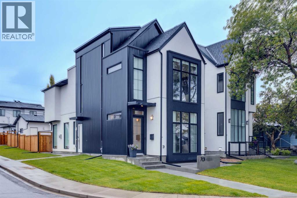Single Family House for Sale in   Avenue NW Mount Pleasant Calgary 