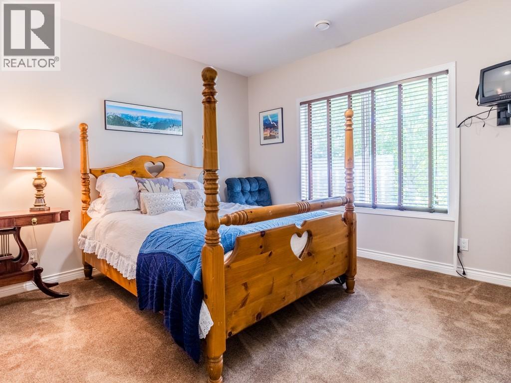 2600 Fairway Place, Blind Bay