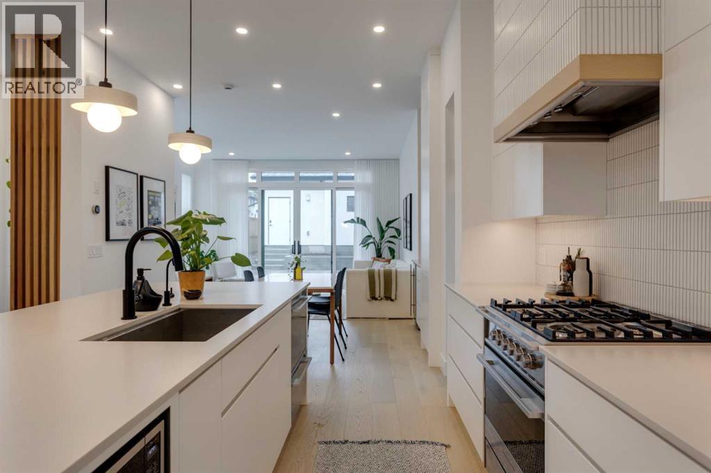 Single Family House for Sale in   Avenue NW Mount Pleasant Calgary 