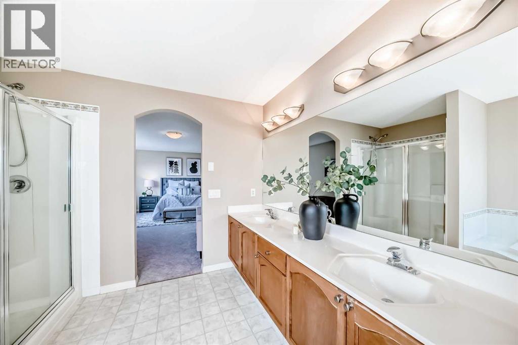 Single Family House for Sale in  Royal Ridge Hill NW Royal Oak Calgary 