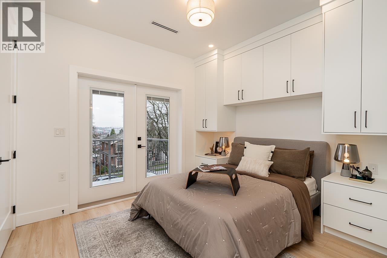 3468 MONS DRIVE, Vancouver