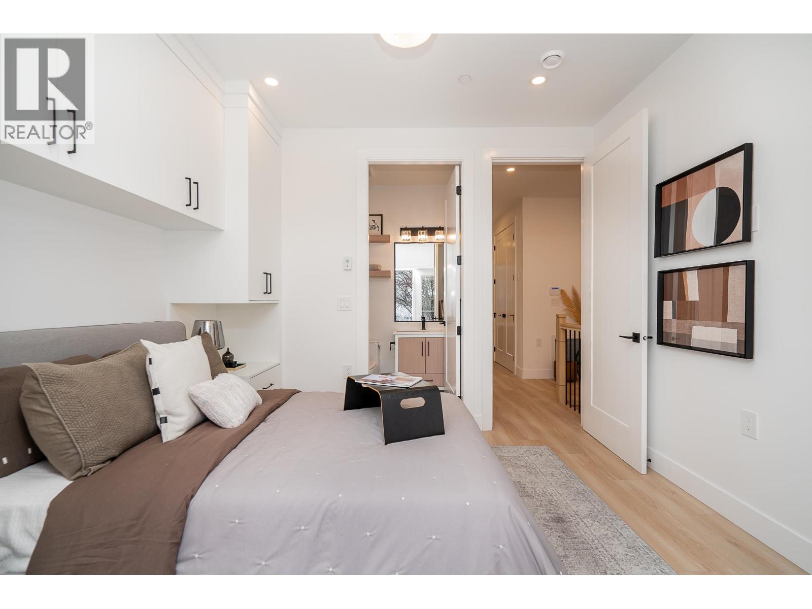 3468 MONS DRIVE, Vancouver