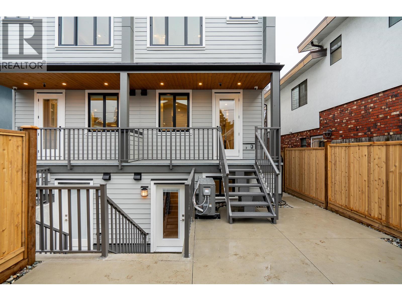 3468 MONS DRIVE, Vancouver