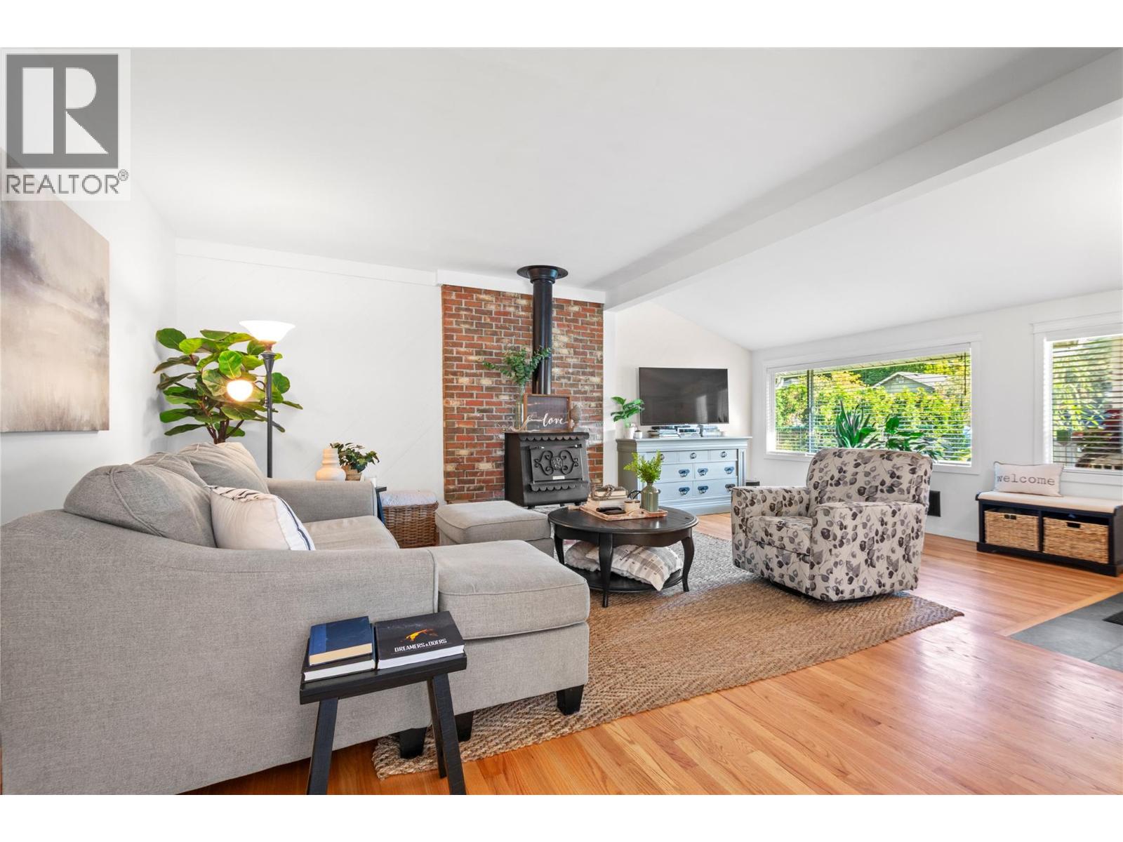 433 Young Street, Penticton