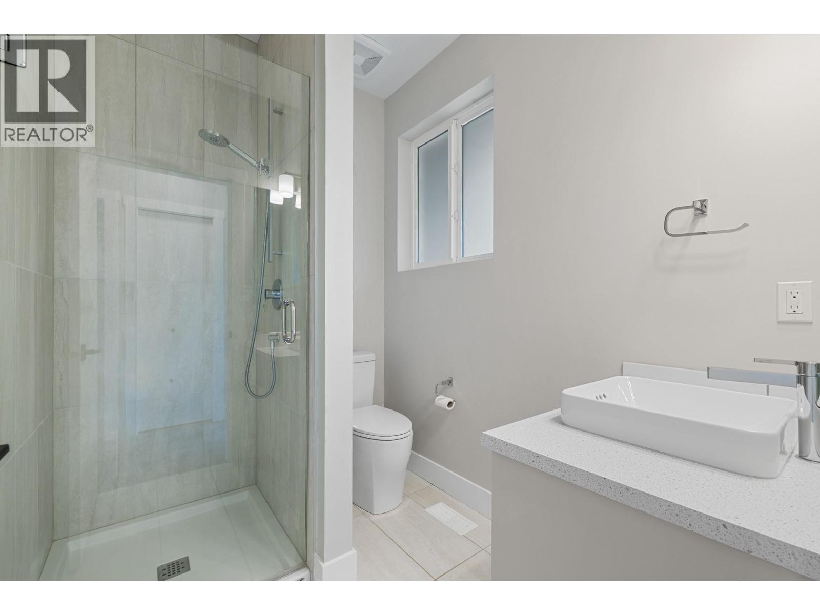 269 Diamond Way Unit# 4, Vernon