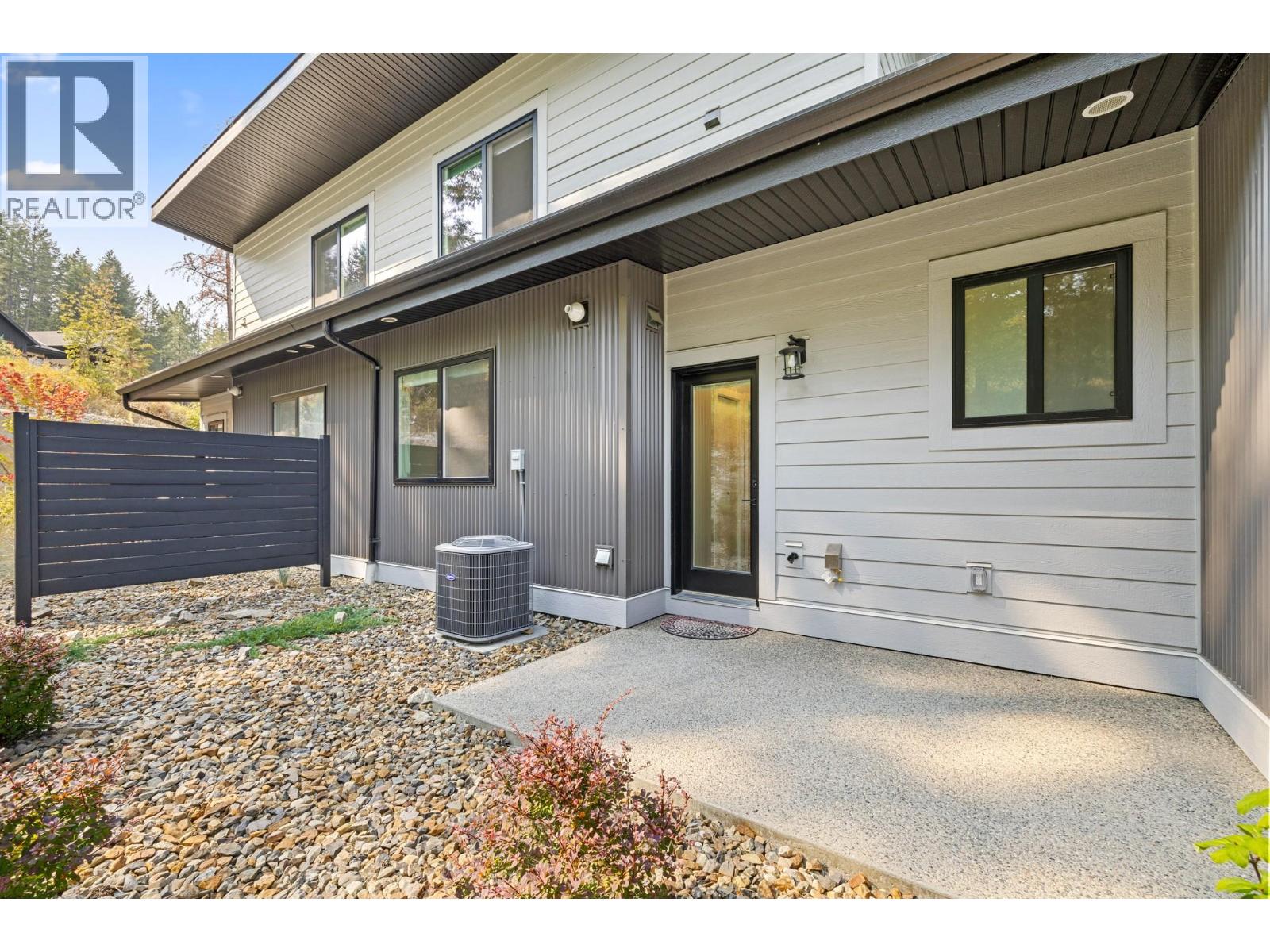 269 Diamond Way Unit# 4, Vernon