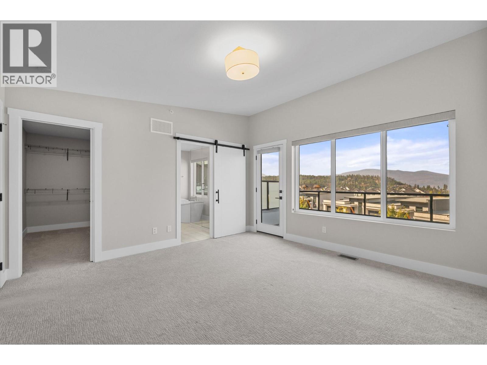 269 Diamond Way Unit# 4, Vernon