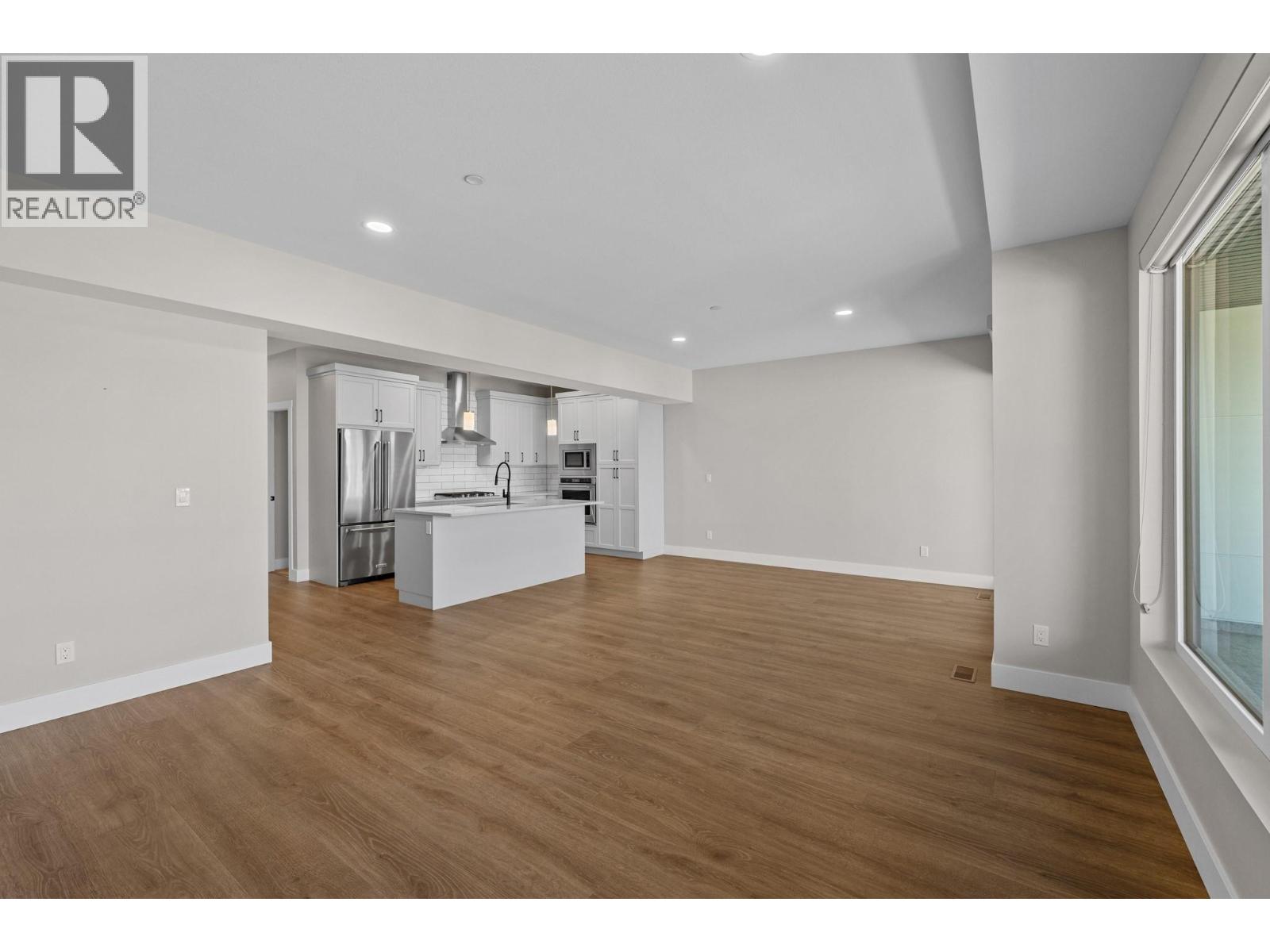 269 Diamond Way Unit# 4, Vernon