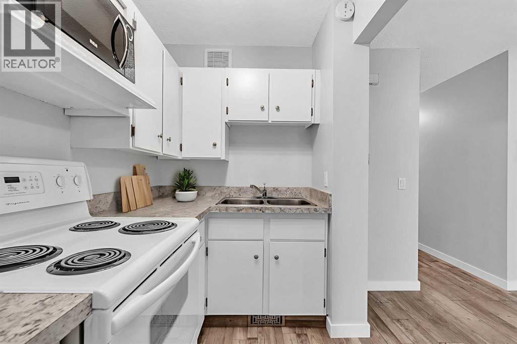 Single Family House Bungalow for Sale in   Varsity Drive NW Varsity Calgary 