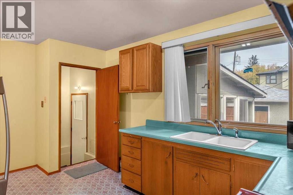 Single Family House Bungalow for Sale in  Worcester Drive SW Wildwood Calgary 