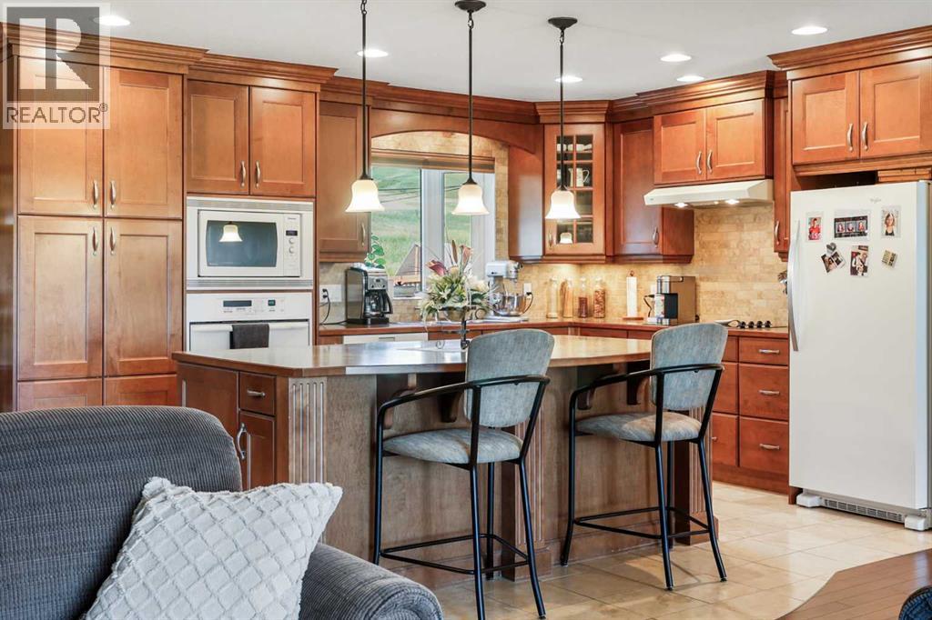 Single Family House Bungalow for Sale in  Hunterdale Place NW Huntington Hills Calgary 