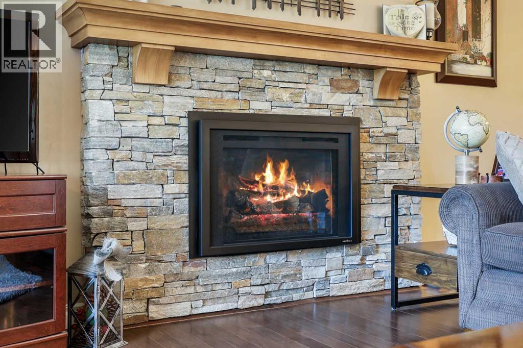 Single Family House Bungalow for Sale in  Hunterdale Place NW Huntington Hills Calgary 