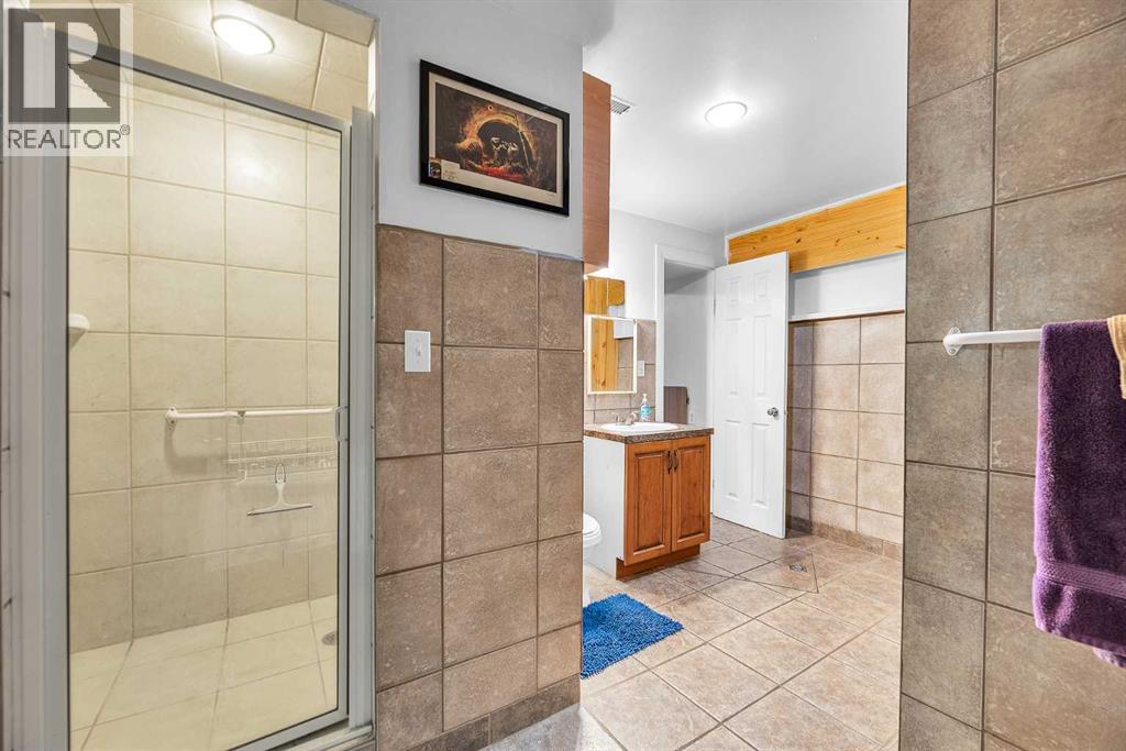 Single Family House Bungalow for Sale in  Acadia Drive SE Lake Bonavista Calgary 