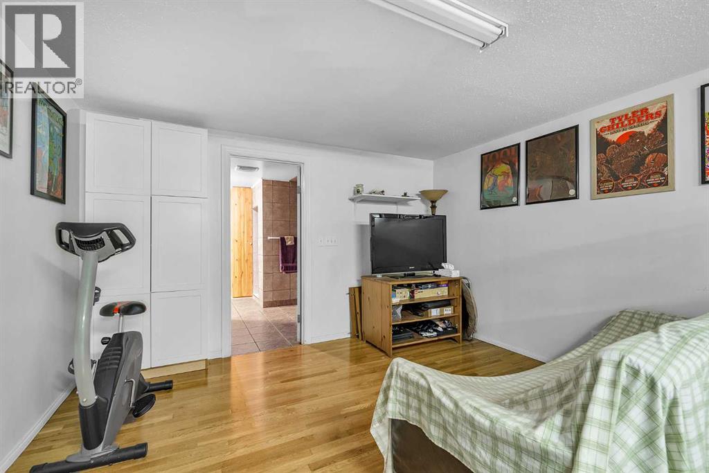 Single Family House Bungalow for Sale in  Acadia Drive SE Lake Bonavista Calgary 