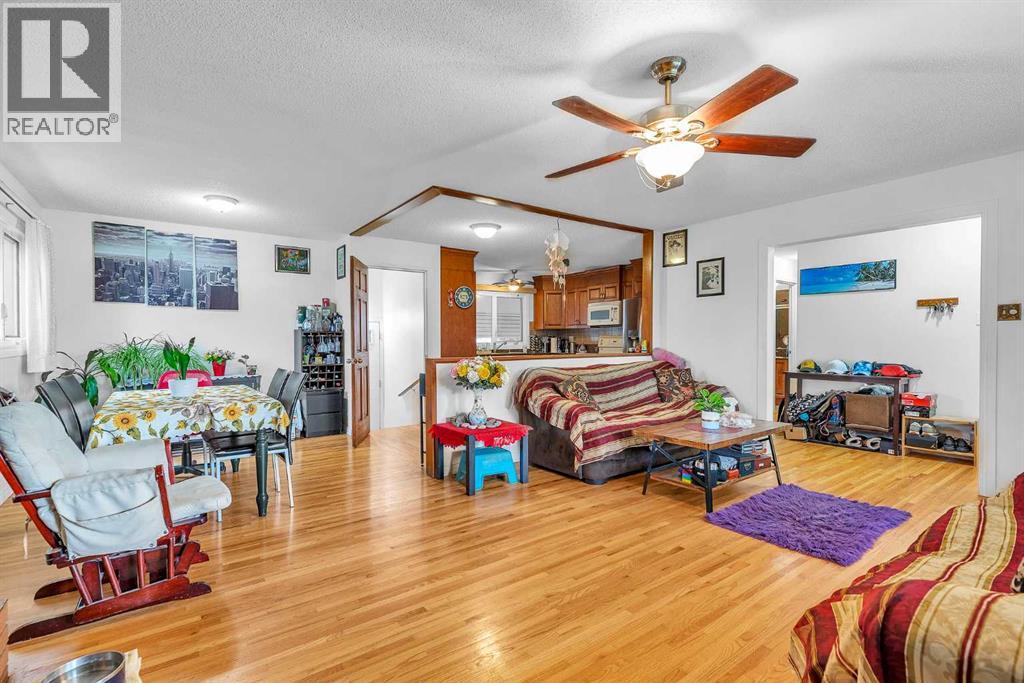 Single Family House Bungalow for Sale in  Acadia Drive SE Lake Bonavista Calgary 