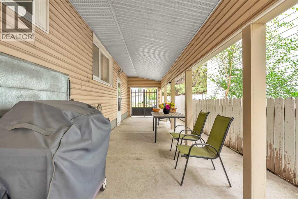 Single Family House Bungalow for Sale in  Acadia Drive SE Lake Bonavista Calgary 
