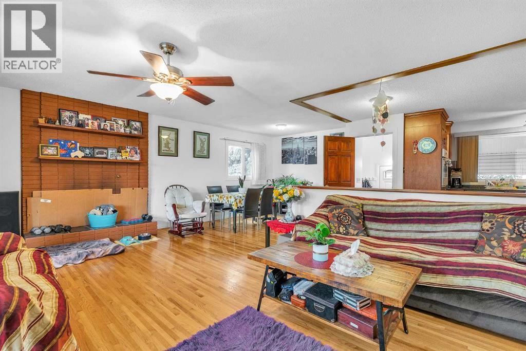 Single Family House Bungalow for Sale in  Acadia Drive SE Lake Bonavista Calgary 
