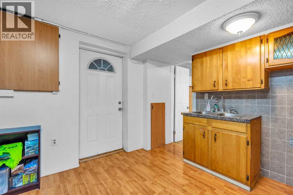 Single Family House Bungalow for Sale in  Acadia Drive SE Lake Bonavista Calgary 