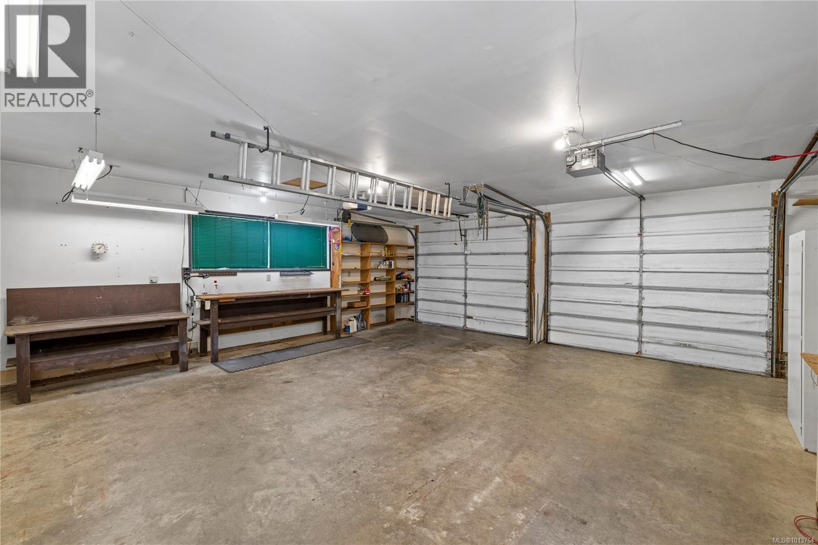 1058 Wood Duck Pl, Qualicum Beach